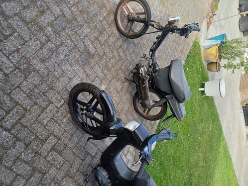 2 Honda wallaroos, Fietsen en Brommers, Brommers | Honda, Gebruikt, Ophalen of Verzenden