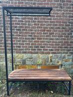 Vestiaire en acier et noyer massif, Enlèvement