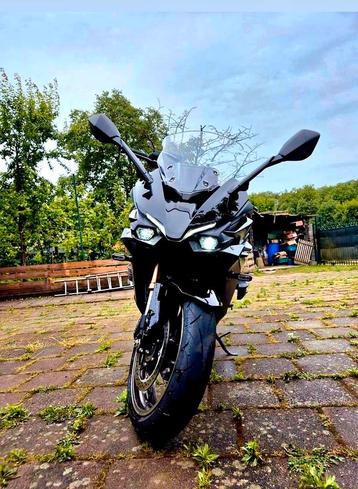 Suzuki GSX S1000GT 2024 3250 km, Permis Moto A, Plus de 35 kW, 4 cylindres, 1000 cm³