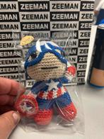 Sleutelhanger Captain America, handgemaakt in haakwerk, Hobby en Vrije tijd, Breien en Haken, Ophalen, Nieuw