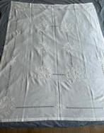 Handgemaakt tafelkleed crèmekleurig, Antiek en Kunst, Antiek | Kleding en Textiel, Ophalen of Verzenden