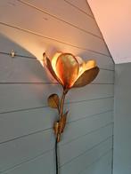 Wandlamp met bloemen in goudkleurig metaal, 1960-70, Antiek en Kunst, Ophalen of Verzenden