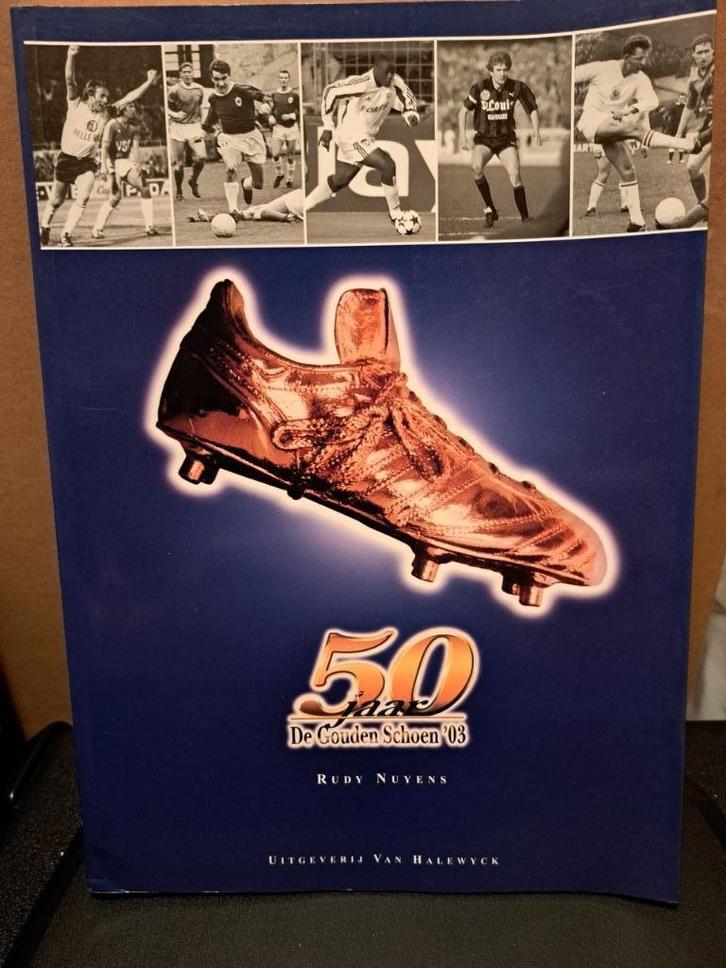 50 Jaar De Gouden Schoen - 2003, Boeken, Sportboeken, Gelezen, Balsport, Ophalen of Verzenden