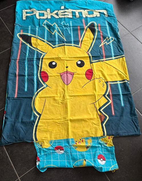 Dekbedovertrek Pikachu, Kinderen en Baby's, Kinderkamer | Beddengoed, Zo goed als nieuw, Dekbedovertrek, Overige kleuren, Jongetje of Meisje