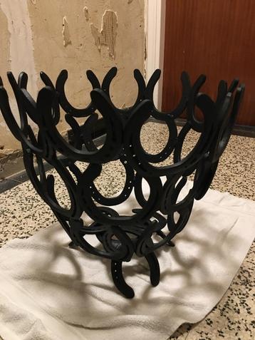 Vuurkorf - Hoefijzers beschikbaar voor biedingen