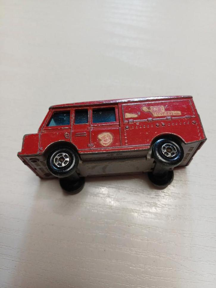 Matchbox landrover firer truck, Hobby en Vrije tijd, Modelauto's | Overige schalen, Zo goed als nieuw, Ophalen