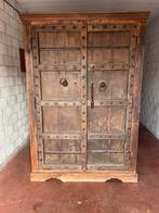 Rustieken kast van Indonesië, Ophalen