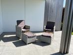 2 Tuinstoelen met hoge rugleuning en voetbankjes, Ophalen, Gebruikt