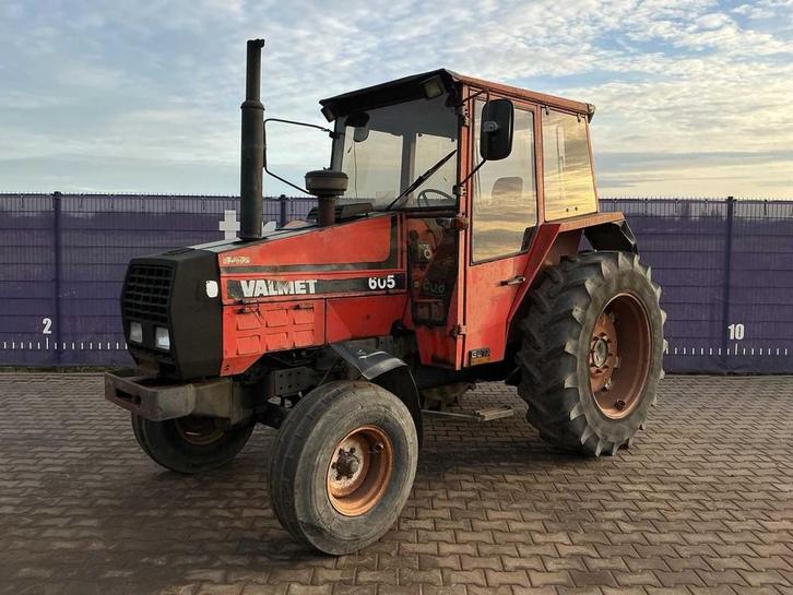 Valmet - 605 - Tweewielaangedreven landbouwtractor, Zakelijke goederen, Landbouw | Tractoren, Overige merken, Gebruikt