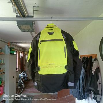 Motorvest fluo + broek  MACNA beschikbaar voor biedingen