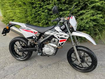 RIEJU MRT 125 * 500 km * Zo goed als nieuw beschikbaar voor biedingen