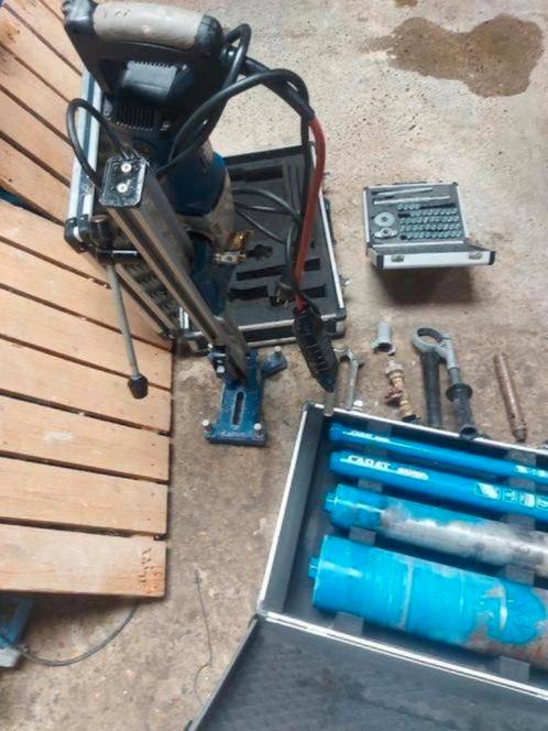 Carat  A2011 Diamantboormachine incl boren en statief, Doe-het-zelf en Bouw, Gereedschap | Boormachines, Zo goed als nieuw, Ophalen