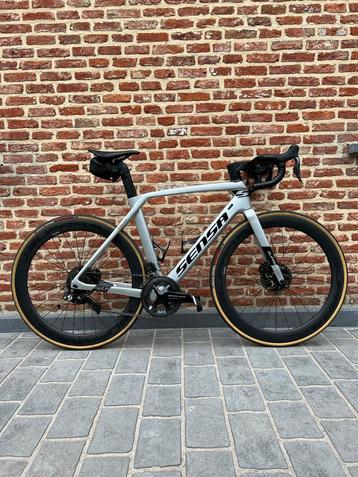 Sensa giulia evo disc 53 dura ace beschikbaar voor biedingen