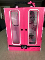 Barbie kleerkast met accessoires, Comme neuf, Enlèvement ou Envoi