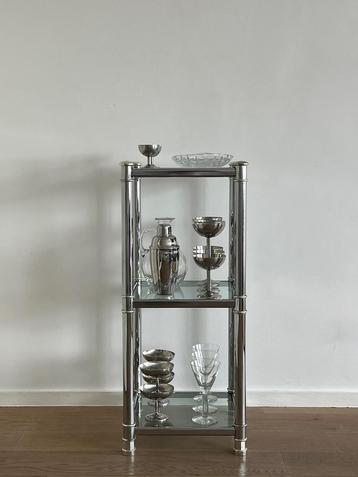 Zeldzame vintage stellingskast, chroom messing beschikbaar voor biedingen