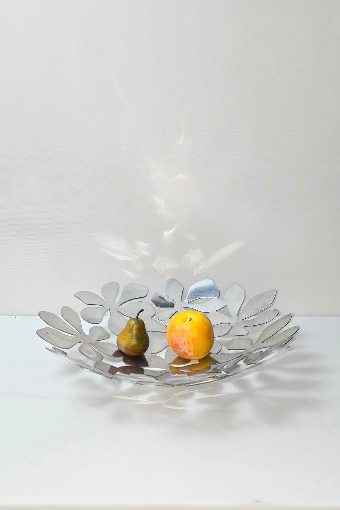 Plateau à fruits - Design floral - en inox - Monika Mulder, Maison & Meubles, Accessoires pour la Maison | Plateaux, Utilisé, Métal
