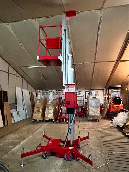 Soar verticale mast hoogwerker, Zakelijke goederen, Machines en Bouw | Liften, Steigers en Ladders, Verzenden