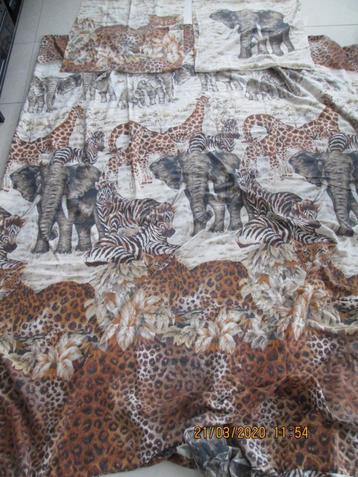 Parure de lit complète de 2 personnes avec animaux de savane beschikbaar voor biedingen