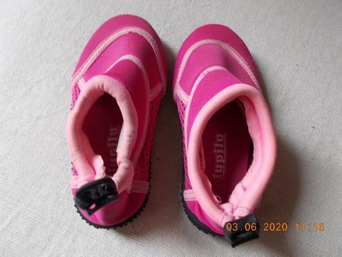 Paire de chaussures aquatiques pour fille., Enfants & Bébés, Vêtements enfant | Chaussures & Chaussettes, Comme neuf, Chaussures
