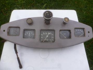 PEUGEOT 201: instrumenten, teller, horloge en meters beschikbaar voor biedingen