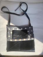 Sac à main + pochette en matière recyclée. Comme neuf, Enlèvement, Comme neuf, Noir, Sac à main