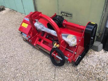 Klepelmaaiers met Sideshift & Hydroverstek   beschikbaar voor biedingen