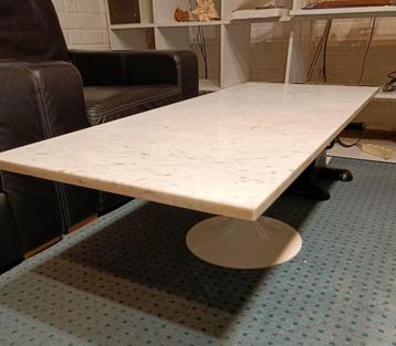 salontafel marmer beschikbaar voor biedingen