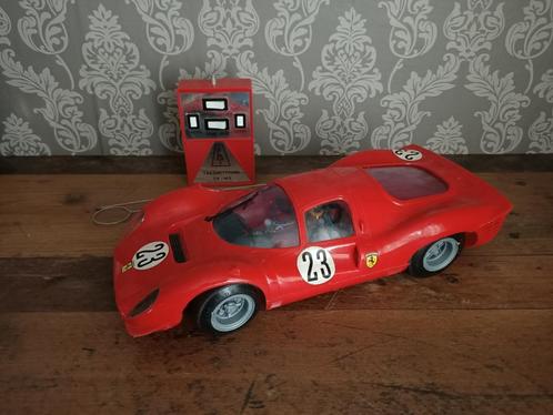 Ferrari P4 (Radio Control) 1:10 (EIGI Italy) jaren 60, Antiek en Kunst, Antiek | Speelgoed, Ophalen of Verzenden