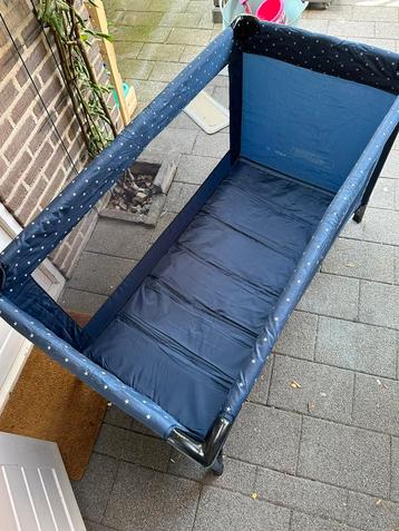 CAMPINGBEDJE ( inklapbaar) beschikbaar voor biedingen