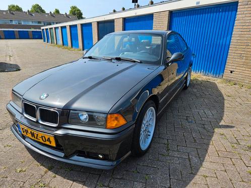 BMW E36 325i | Coupe 1992 | Diamantschwarz M Pakket | 17 inc, Auto's, BMW, Particulier, 3 Reeks, Boordcomputer, Centrale vergrendeling