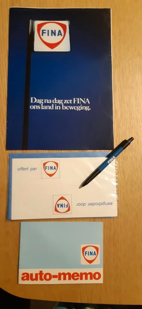 Fina 4 gadgets = pen + auto-memo + doek + folder motor oil, Verzamelen, Merken en Reclamevoorwerpen, Zo goed als nieuw, Verpakking