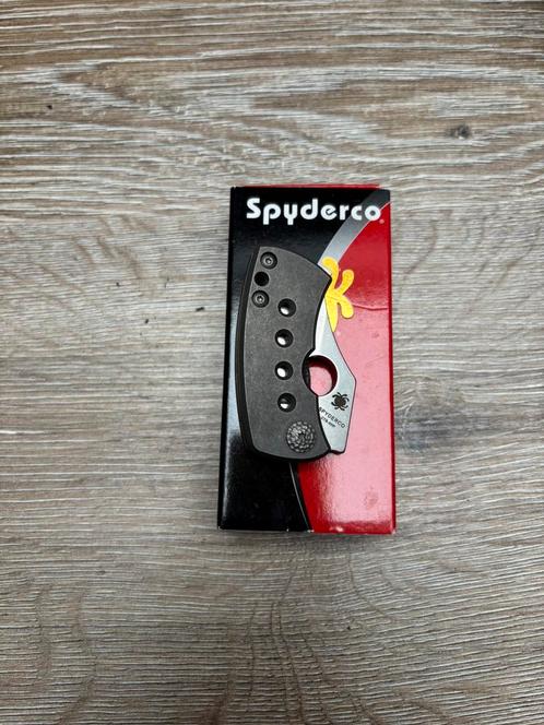 Spyderco Mcbee, Caravans en Kamperen, Kampeergereedschap, Zo goed als nieuw, Ophalen