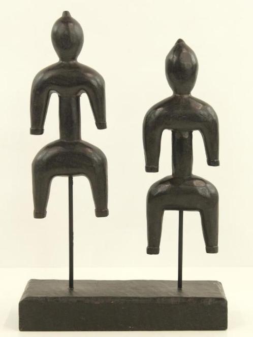 Afrikaanse vruchtbaarheidsbeeldjes op sokkel – Ebbenhout – 4, Antiek en Kunst, Kunst | Beelden en Houtsnijwerken, Verzenden