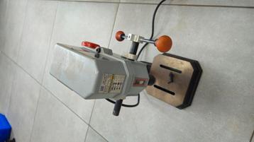 Mini boormachine HBM beschikbaar voor biedingen