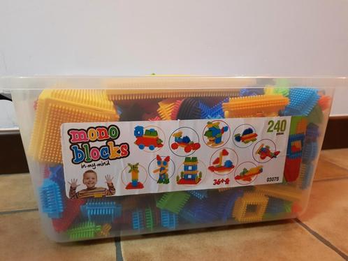 Mono Blocks 240 stuks + extra, Enfants & Bébés, Jouets | Blocs de construction, Comme neuf, Enlèvement