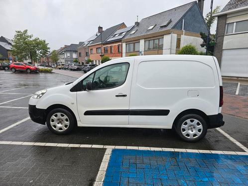 Peugeot Partner 1.6hdi 114000 km's 3zit airco, Auto's, Bestelwagens en Lichte vracht, Particulier, Peugeot, Diesel, Euro 5, Ophalen