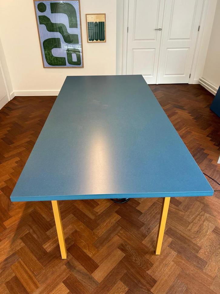 Two-colour Hay tafel, Huis en Inrichting, Tafels | Eettafels, Zo goed als nieuw, 50 tot 100 cm, 150 tot 200 cm, Vijf personen of meer