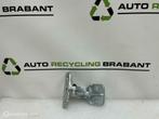 Deurscharnier Voor Links Land Rover Discovery Sport BJ32228A, Land Rover, Ophalen of Verzenden, Gebruikt, Land Rover