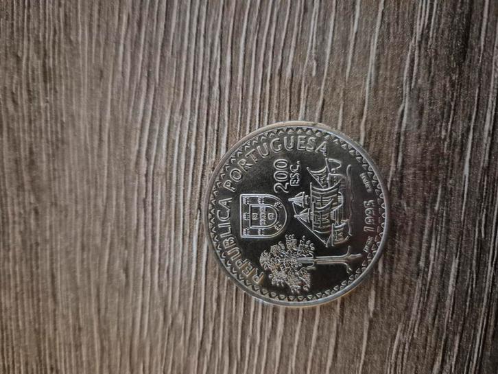 200 escudos 1995Solor and Timor, Postzegels en Munten, Munten en Bankbiljetten | Verzamelingen, Ophalen of Verzenden