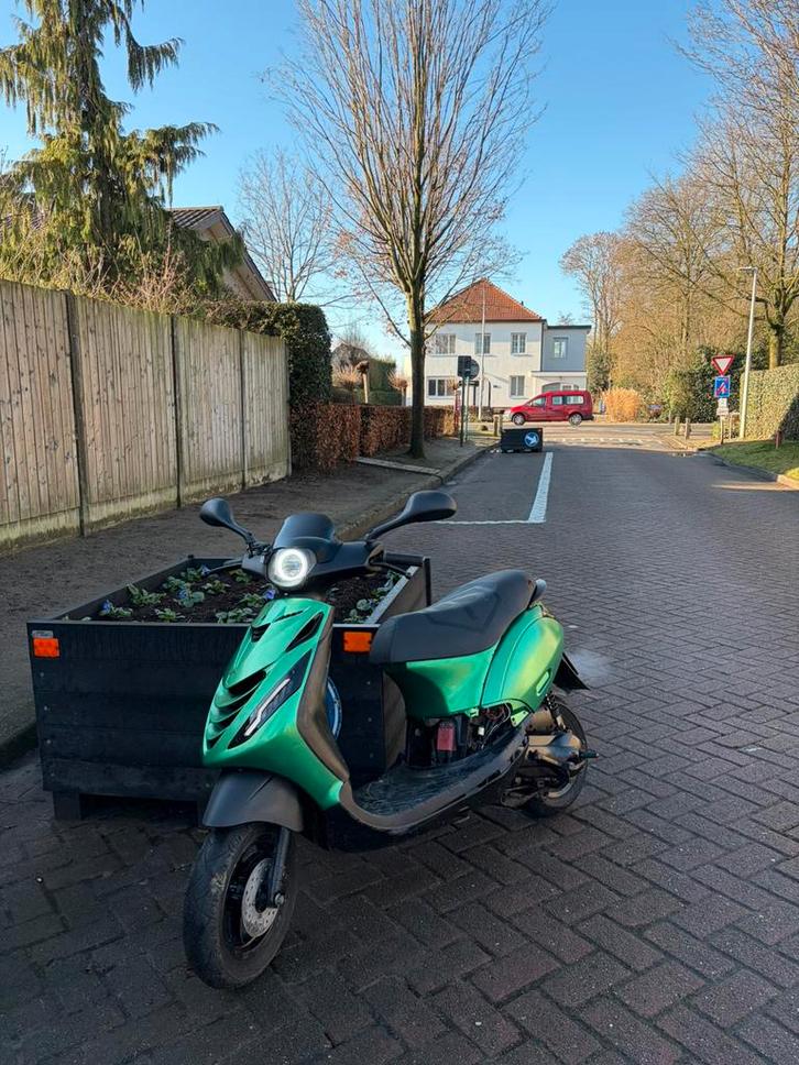 Zip 2000, Fietsen en Brommers, Scooters | Piaggio, Zo goed als nieuw, Zip, Ophalen