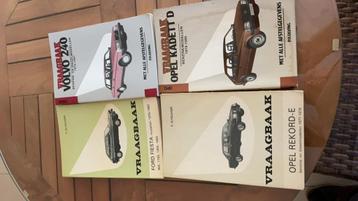 Boeken auto’s 4 stuks . beschikbaar voor biedingen