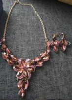 Collier  +boucle d'oreille, Bijoux, Sacs & Beauté, Colliers, Comme neuf, Synthétique, Enlèvement, Violet