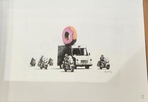 Banksy - Strawberry Donut (Litho), Antiek en Kunst, Kunst | Tekeningen en Fotografie, Ophalen of Verzenden