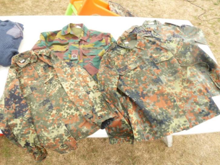 Militaria 4 Leger Hemden M 52 , bieden, Kleding | Heren, Overhemden, Zo goed als nieuw, Overige kleuren, Ophalen of Verzenden