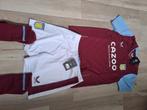 Voetbalsetje Aston Villa, Kinderen en Baby's, Kinderkleding | Maat 164, Ophalen of Verzenden, Nieuw, Sport- of Zwemkleding