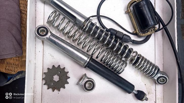 originele Honda Dax schokbrekers, Fietsen en Brommers, Brommeronderdelen | Algemeen, Nieuw, Ophalen of Verzenden