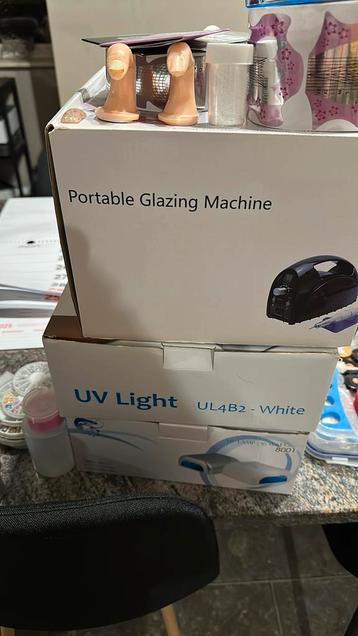 Nagelfrees + uv lampen enz, Enlèvement, Comme neuf