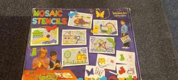 Pochoirs en mosaïque. Complet. Dans son emballage d'origine, Enlèvement ou Envoi, Comme neuf, Bricolage