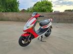 Peugeot Speedake F1-scooter van klasse B, Fietsen en Brommers, Ophalen, Gebruikt, 49 cc, Klasse B (45 km/u)