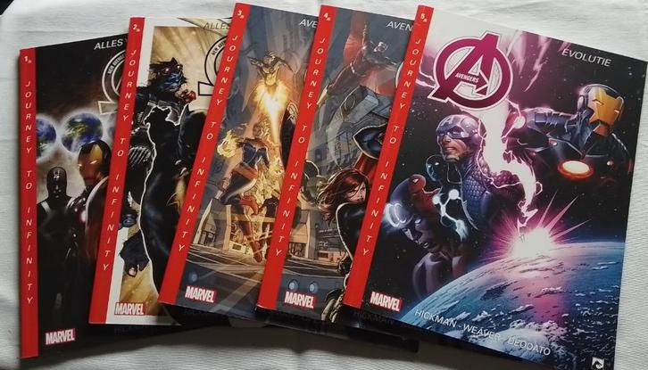 Marvel - Journey To Infinity 1+2+3+4+5 -  Dark Dragon Books, Boeken, Stripverhalen, Gelezen, Meerdere stripboeken, Ophalen of Verzenden